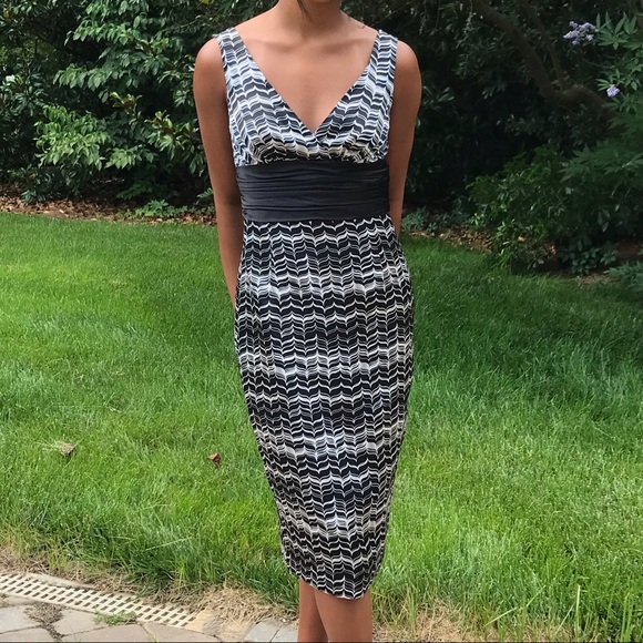 Banded Bodice - Picture 1 of 1